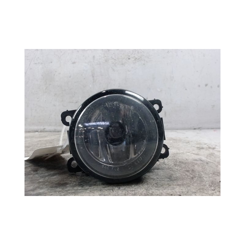PHARE ANTIBROUILLARD AVANT DROIT CITROEN XSARA PICASSO