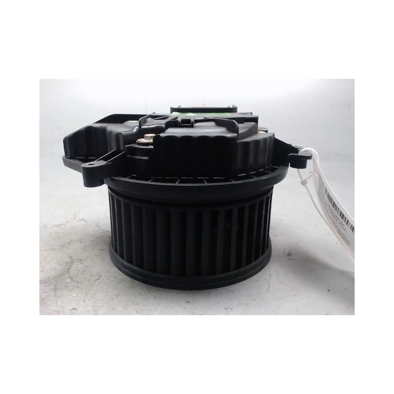 MOTEUR VENTILATEUR CHAUFFAGE AUDI A4 AVANT 01-04