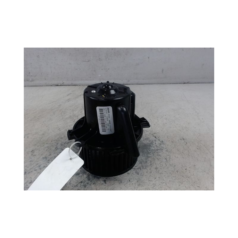 MOTEUR VENTILATEUR CHAUFFAGE PEUGEOT 307 2005-2007
