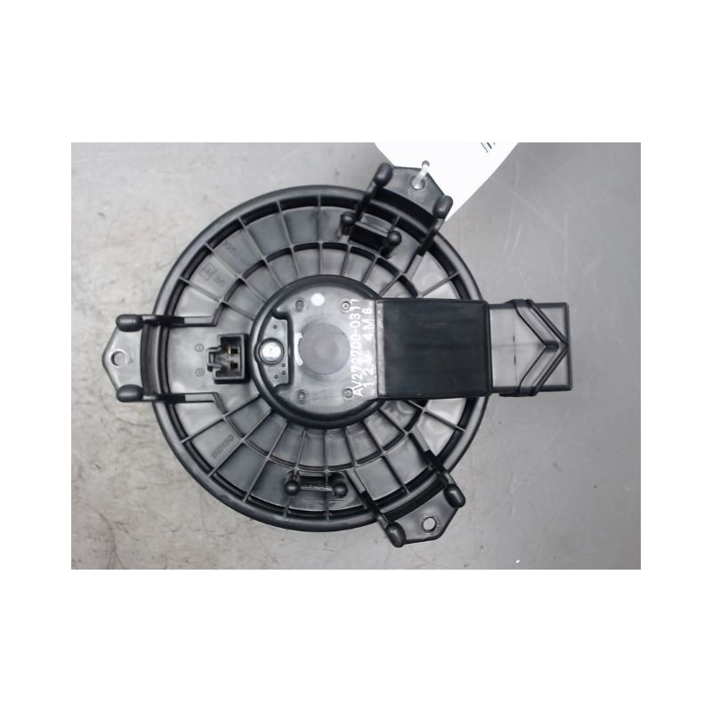 MOTEUR VENTILATEUR CHAUFFAGE TOYOTA YARIS II 2010-