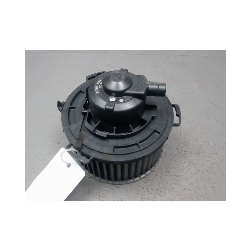 MOTEUR VENTILATEUR CHAUFFAGE MAZDA MAZDA 3  5P