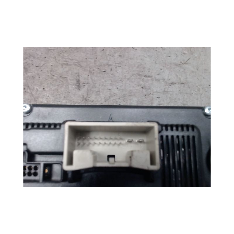 COMMANDE DE CHAUFFAGE VOLKSWAGEN PASSAT