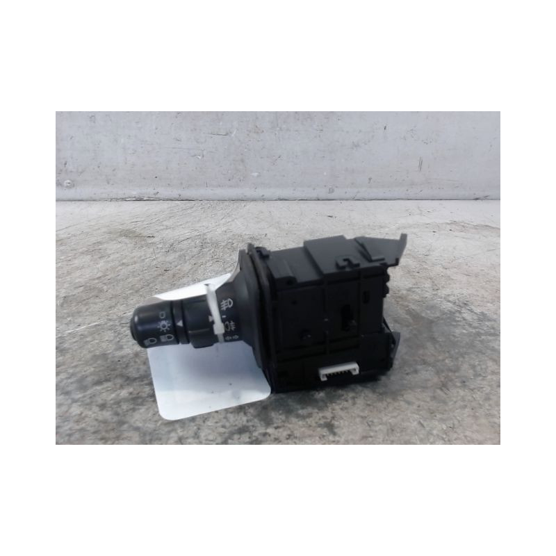 COMMANDE CLIGNOTANT RENAULT SCENIC II PH1 02-06