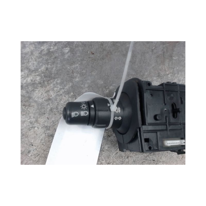 COMMANDE CLIGNOTANT RENAULT SCENIC II PH1 02-06