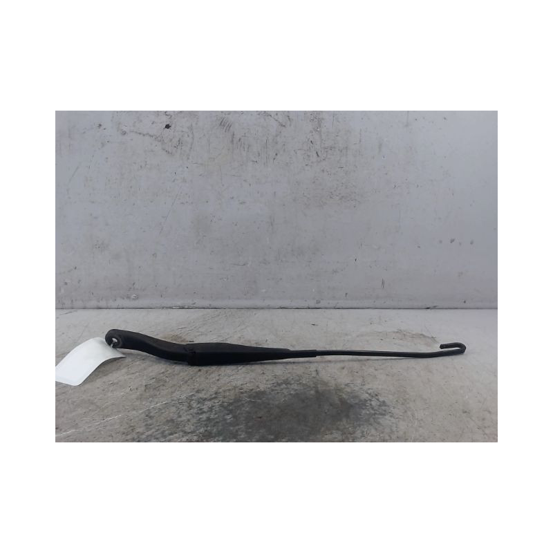 BRAS ESSUIE-GLACE AVANT DROIT DACIA SANDERO 2008-