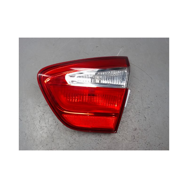 FEU ARRIERE INTERIEUR DROIT KIA RIO