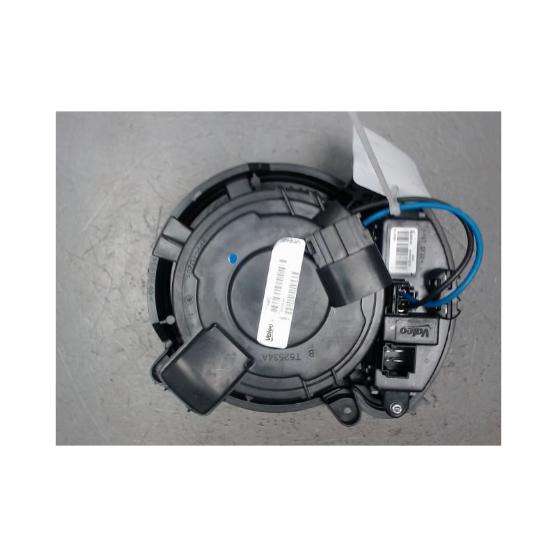 MOTEUR VENTILATEUR CHAUFFAGE RENAULT MEGANE