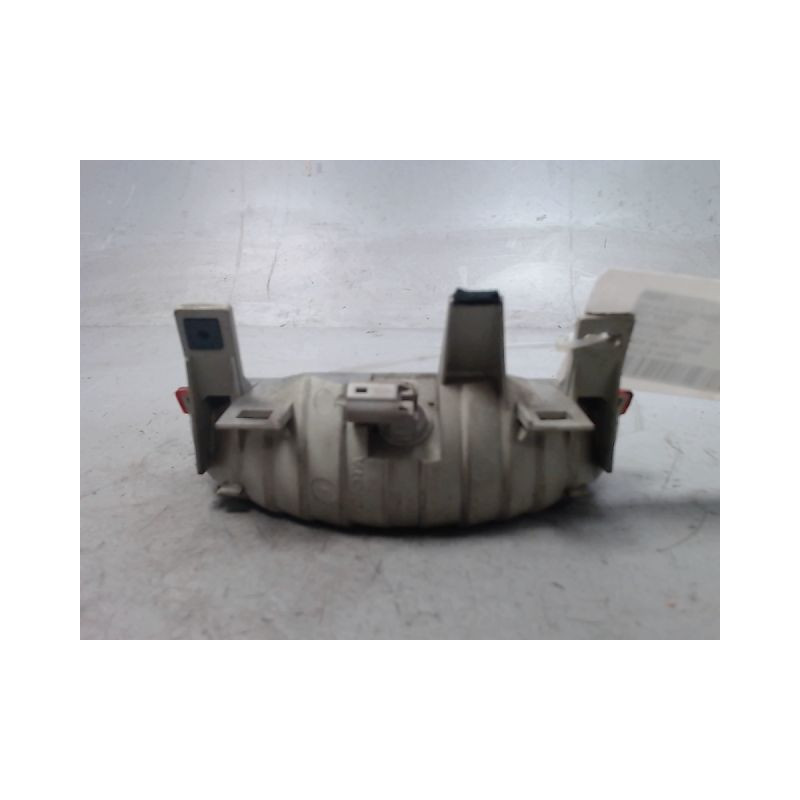 FEUX STOP SUPPLEMENTAIRE TOYOTA YARIS -2003