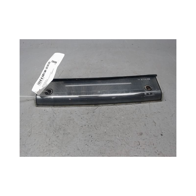 FEUX STOP SUPPLEMENTAIRE FORD KUGA
