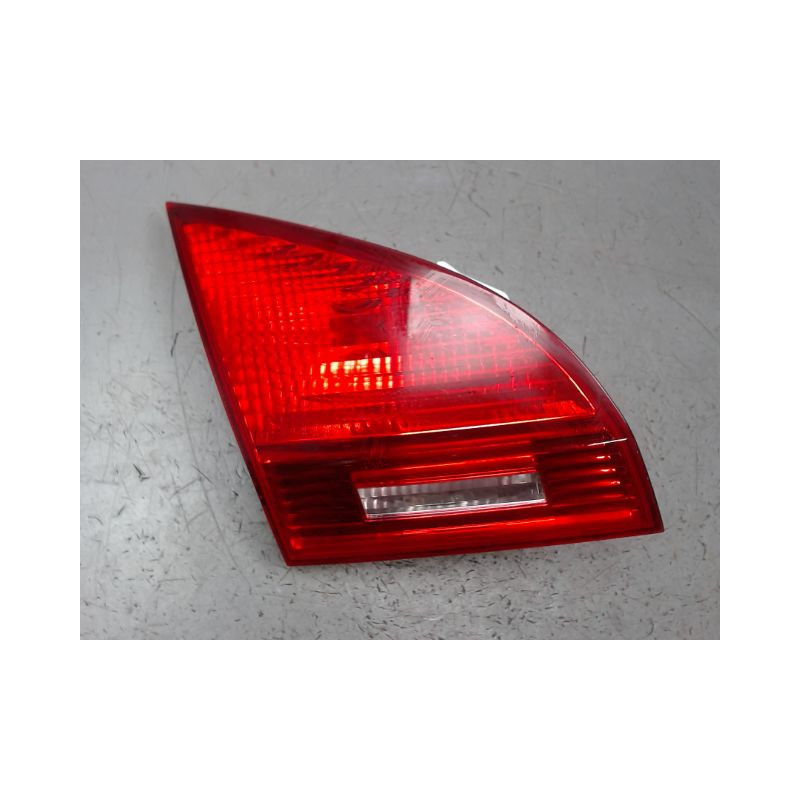 FEU ARRIERE INTERIEUR GAUCHE KIA VENGA