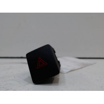 BOUTON DE WARNING NISSAN MICRA