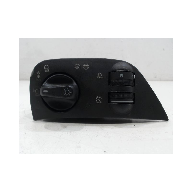INTERIEUR COMMANDE PHARES VOLKSWAGEN POLO FLI.