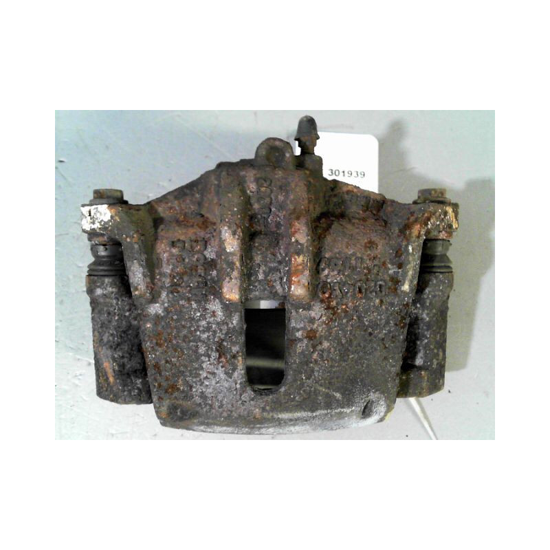 ETRIER DE FREIN AVANT GAUCHE TOYOTA YARIS