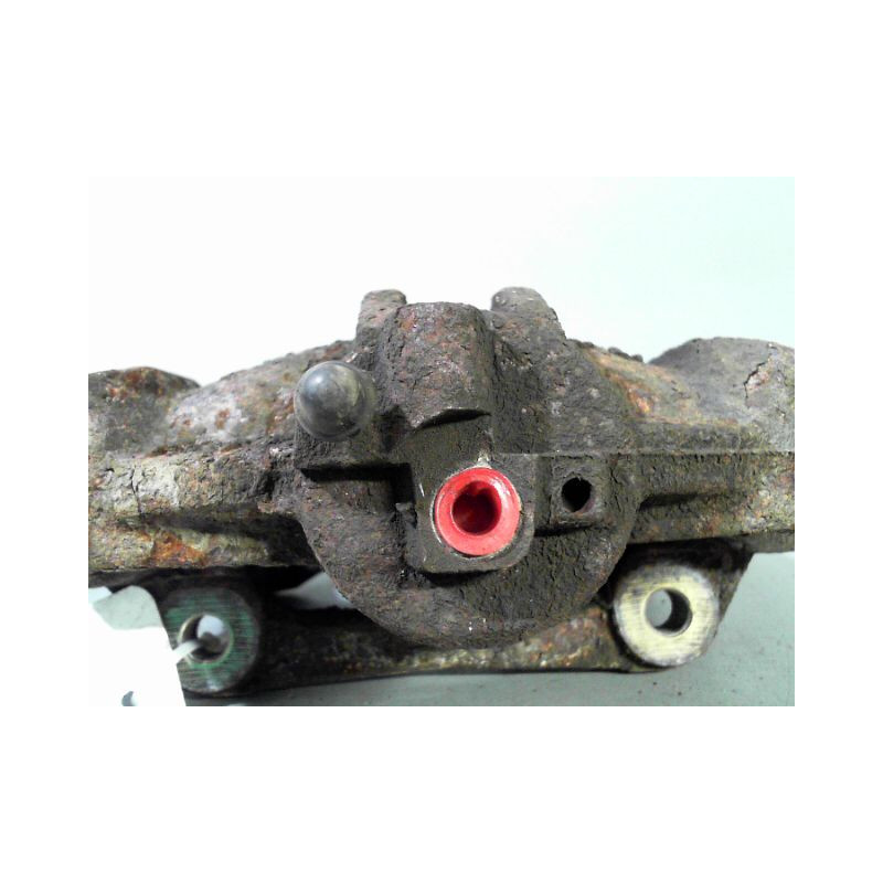 ETRIER DE FREIN AVANT GAUCHE TOYOTA YARIS