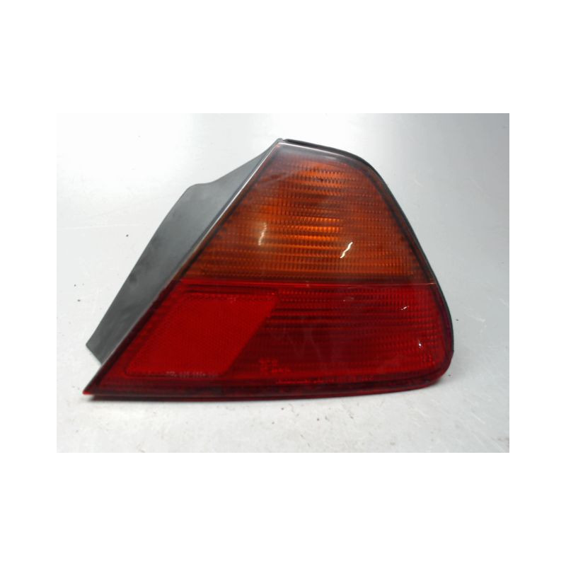 FEU ARRIERE DROIT HONDA ACCORD