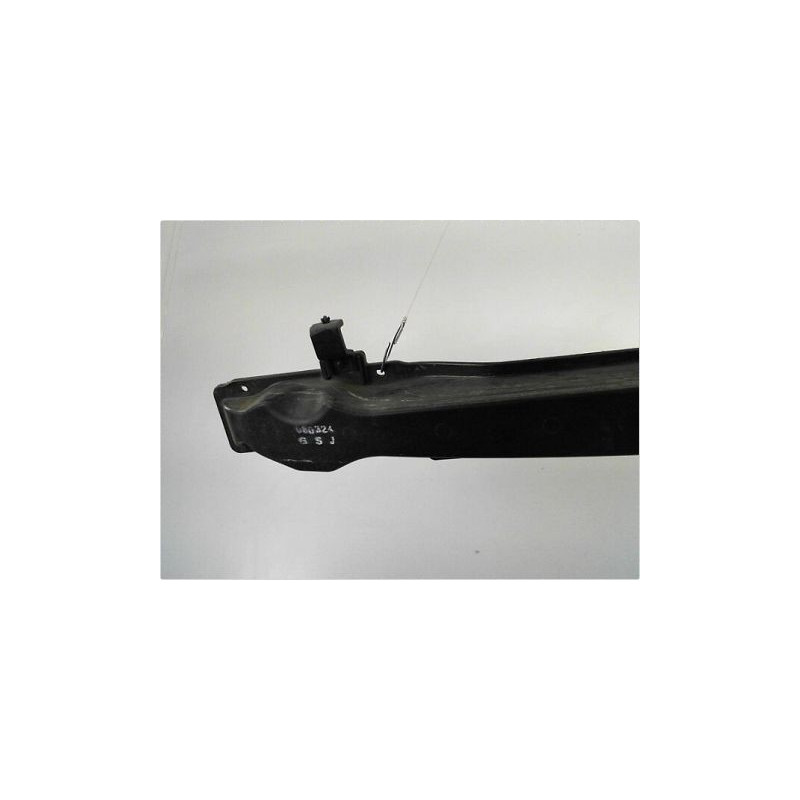 RENFORT PARE-CHOC ARRIERE  HYUNDAI I 30 CW 08-10