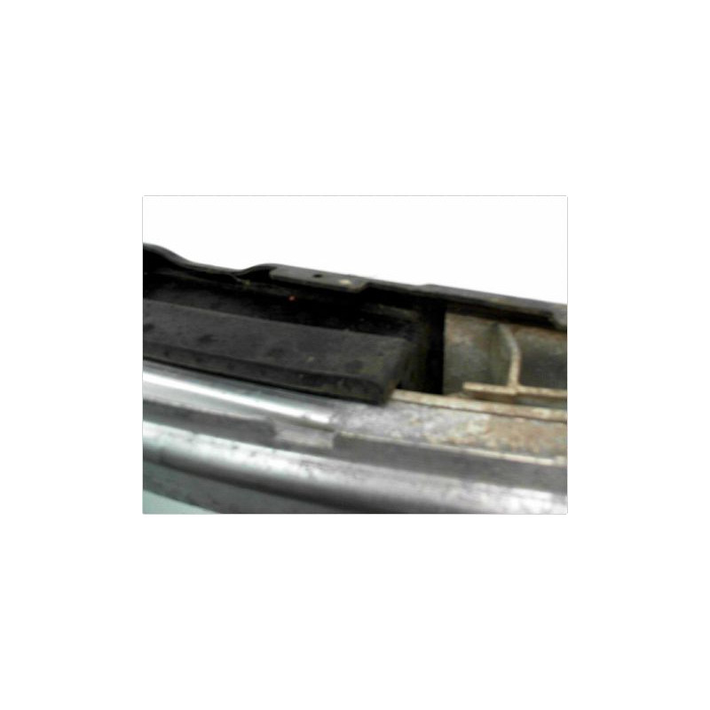RENFORT PARE-CHOC ARRIERE  MINI MINI 2001-2004