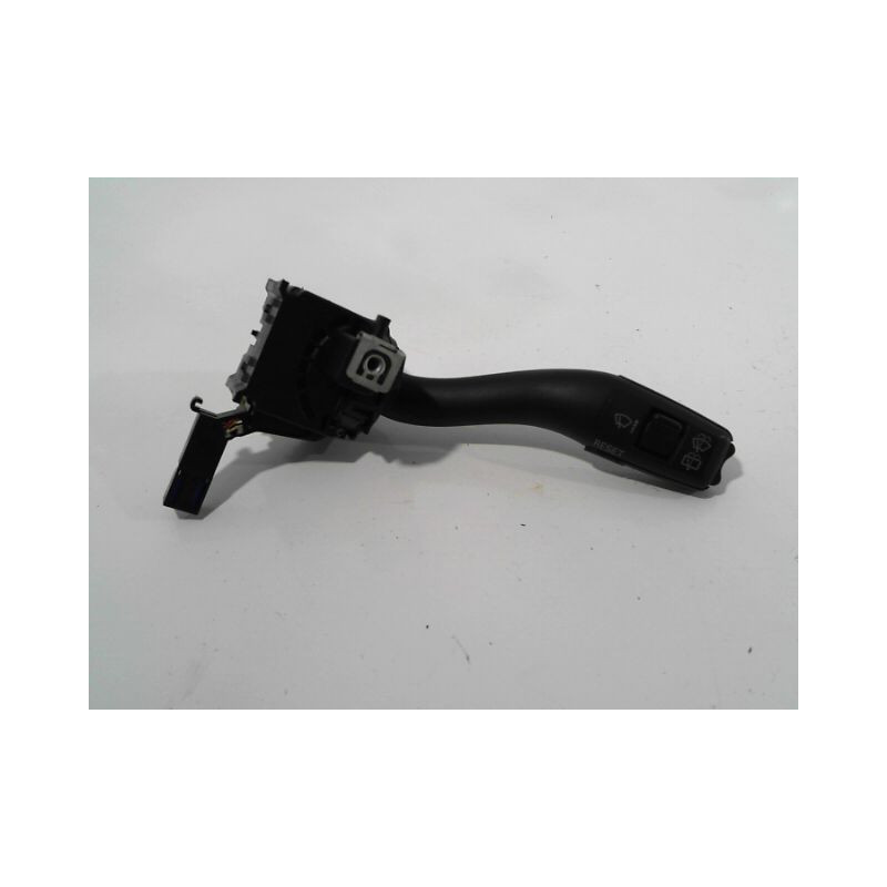 COMMANDE ESSUIE GLACE AUDI A3 2003-