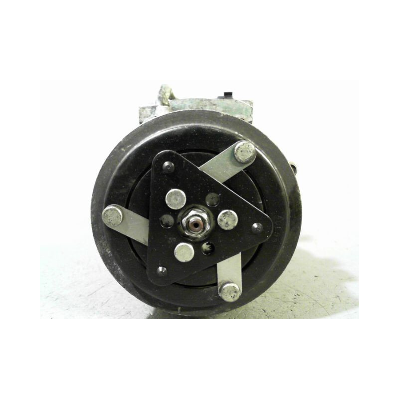 COMPRESSEUR AIR CONDITIONNE FORD FOCUS