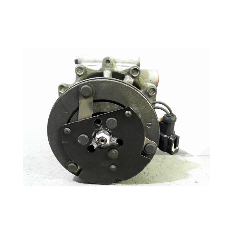 COMPRESSEUR AIR CONDITIONNE FORD FIESTA