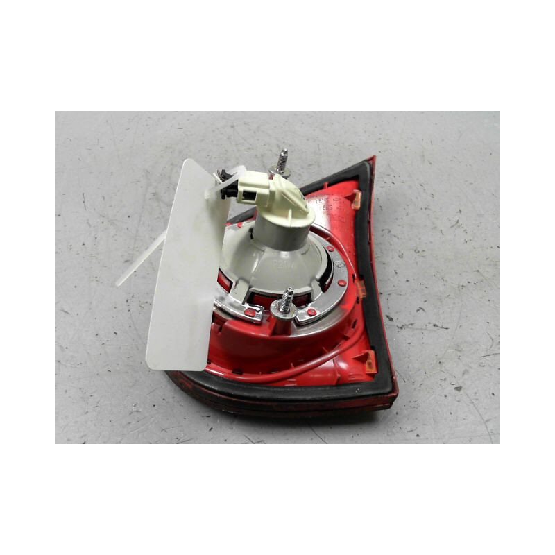 FEU ARRIERE INTERIEUR GAUCHE VOLKSWAGEN GOLF V 2003-2008