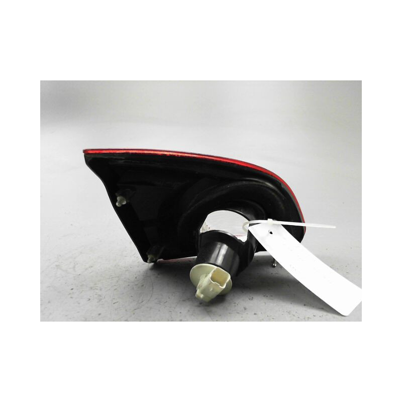 FEU ARRIERE INTERIEUR DROIT NISSAN QASHQAI BREAK I Phase 1 2007-2010
