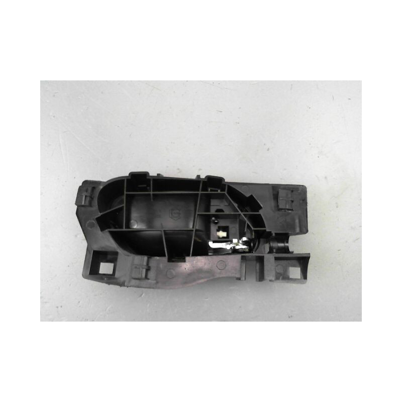 POIGNEE INTERIEURE PORTE AVANT GAUCHE PEUGEOT 208
