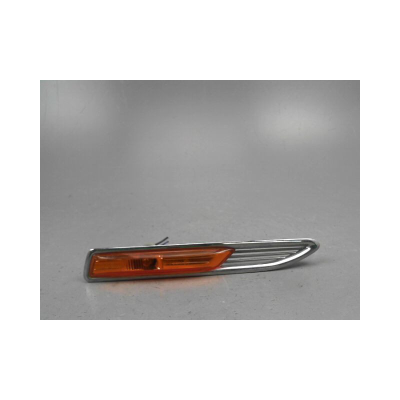 REPETITEUR AILE DROIT FORD MONDEO III Phase 1 2007-2010
