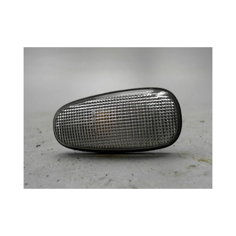 REPETITEUR AILE DROIT OPEL ZAFIRA