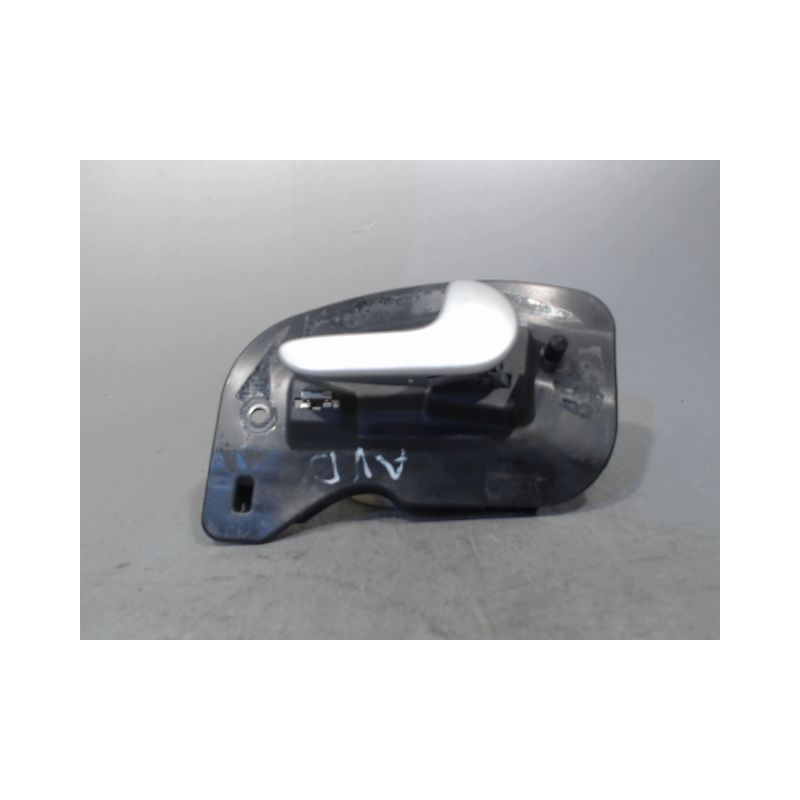 POIGNEE INTERIEURE PORTE AVANT DROIT OPEL CORSA 03-06