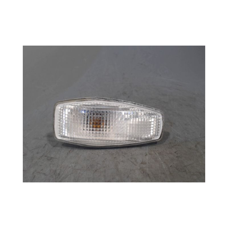 REPETITEUR AILE GAUCHE HYUNDAI I10