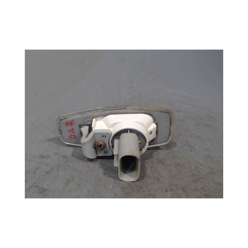 REPETITEUR AILE GAUCHE HYUNDAI I10