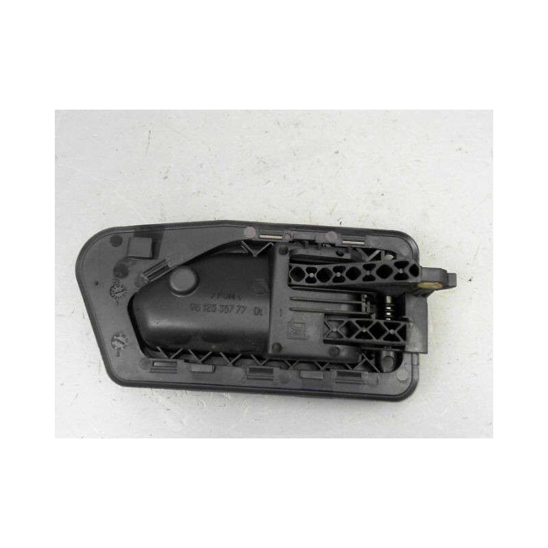 POIGNEE INTERIEURE PORTE AVANT DROIT PEUGEOT 306 Phase 1 1993-1997