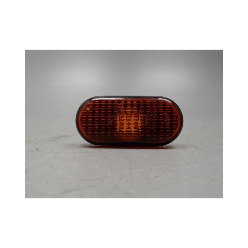 REPETITEUR AILE GAUCHE RENAULT MEGANE