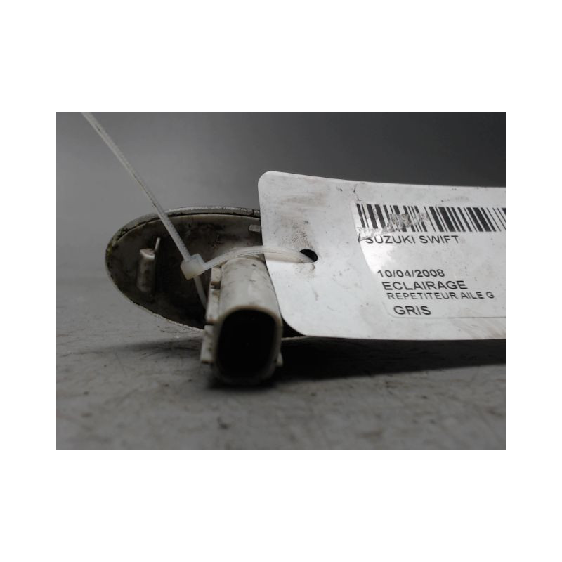 REPETITEUR AILE GAUCHE SUZUKI SWIFT
