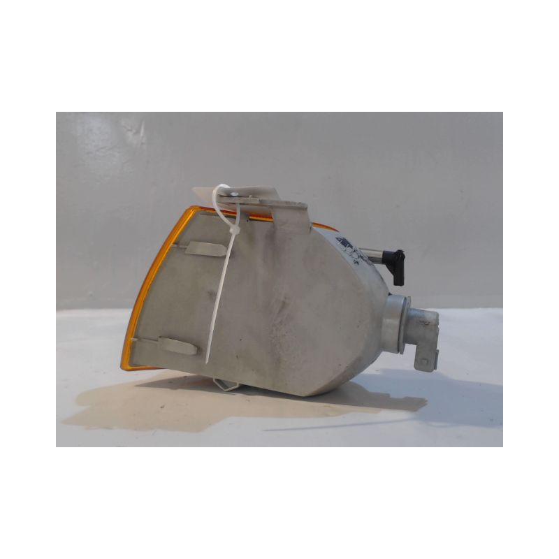 CLIGNOTANT DROIT VOLKSWAGEN POLO 94-99