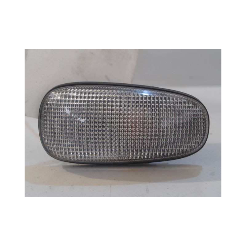 REPETITEUR AILE DROIT OPEL ZAFIRA