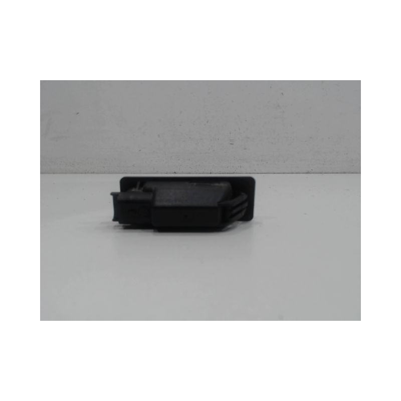 ECLAIREUR PLAQUE DE POLICE DROIT PEUGEOT 807