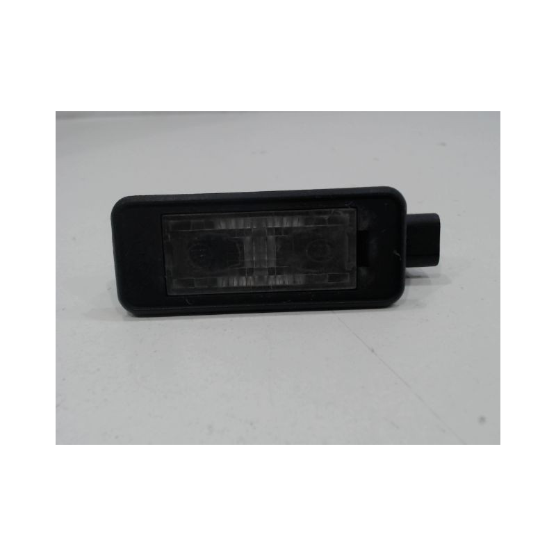 ECLAIREUR PLAQUE DE POLICE GAUCHE PEUGEOT 208