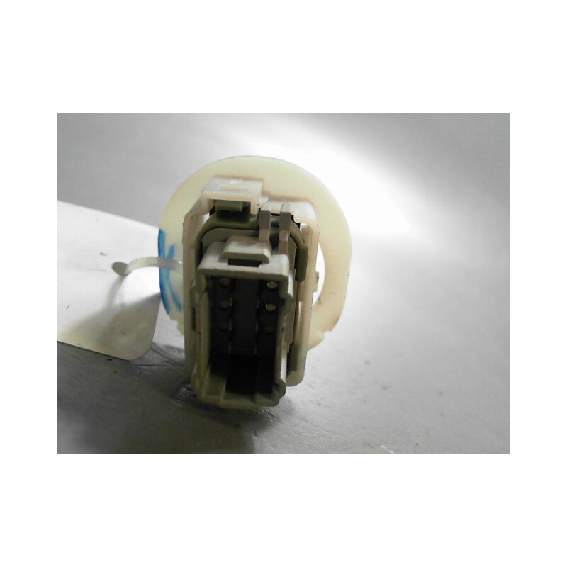 COMMANDE LEVE-GLACE PORTE AVD RENAULT MEGANE