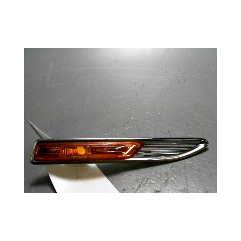 REPETITEUR AILE DROIT FORD MONDEO