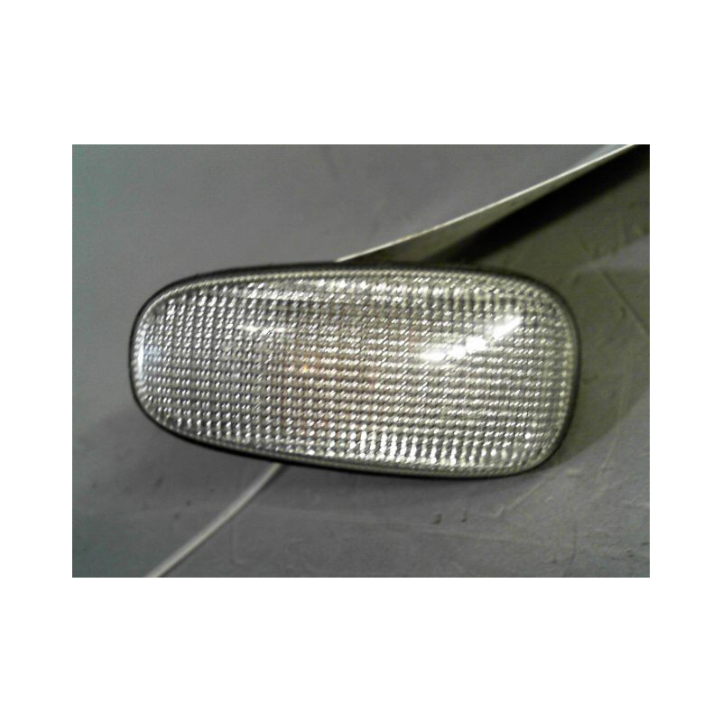 REPETITEUR AILE DROIT OPEL ZAFIRA