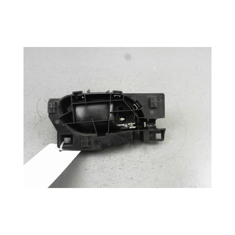 POIGNEE INTERIEURE PORTE AVANT GAUCHE PEUGEOT 208 Phase 1 2012-...