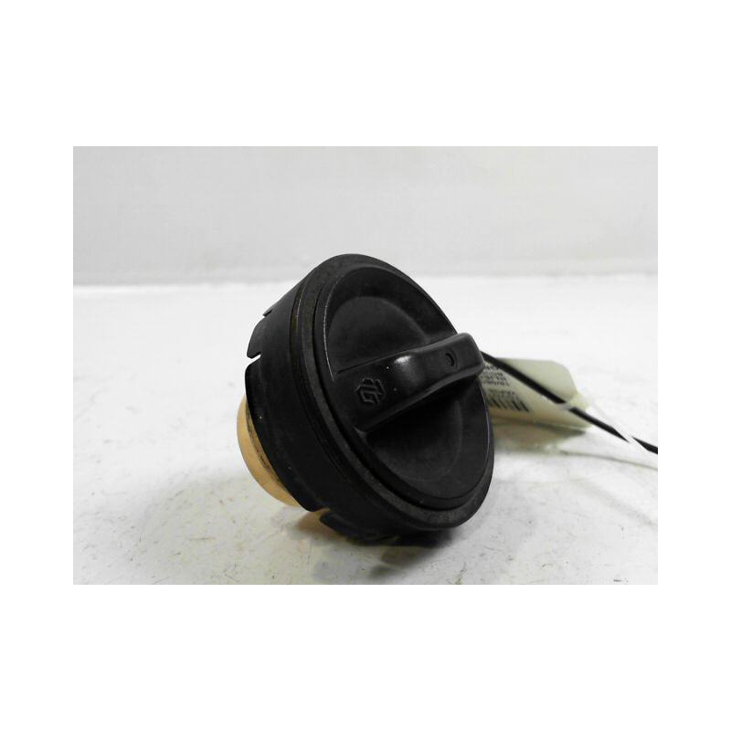 BOUCHON RESERVOIR A CARBURANT TOYOTA YARIS 2003-
