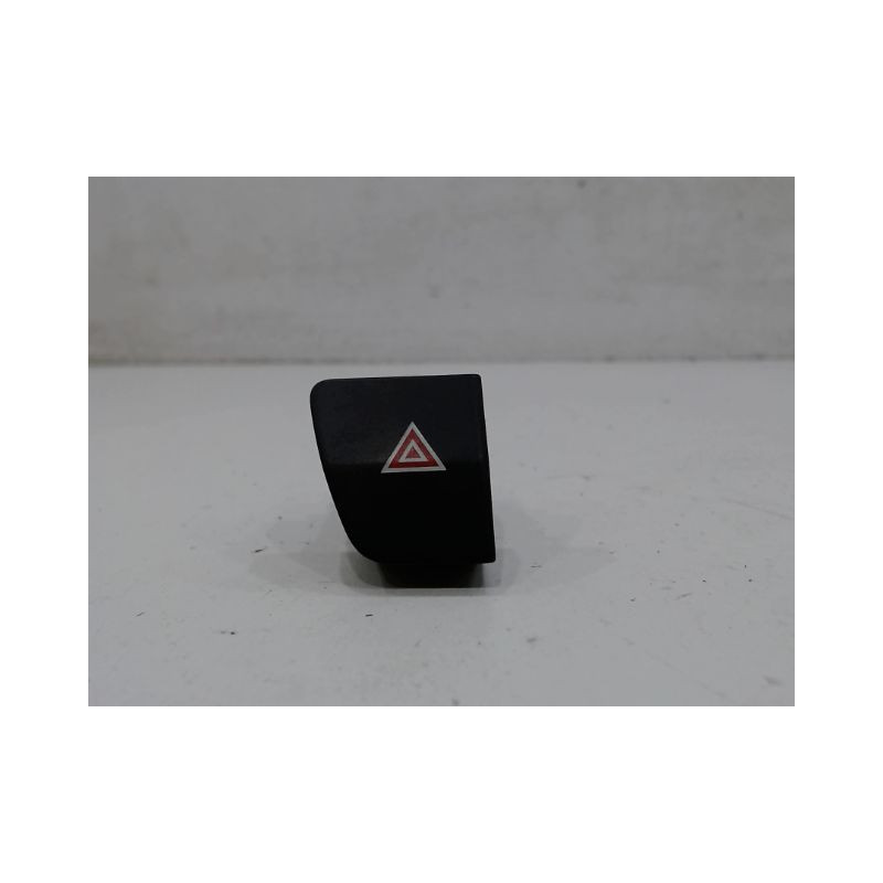 BOUTON DE WARNING PEUGEOT 5008