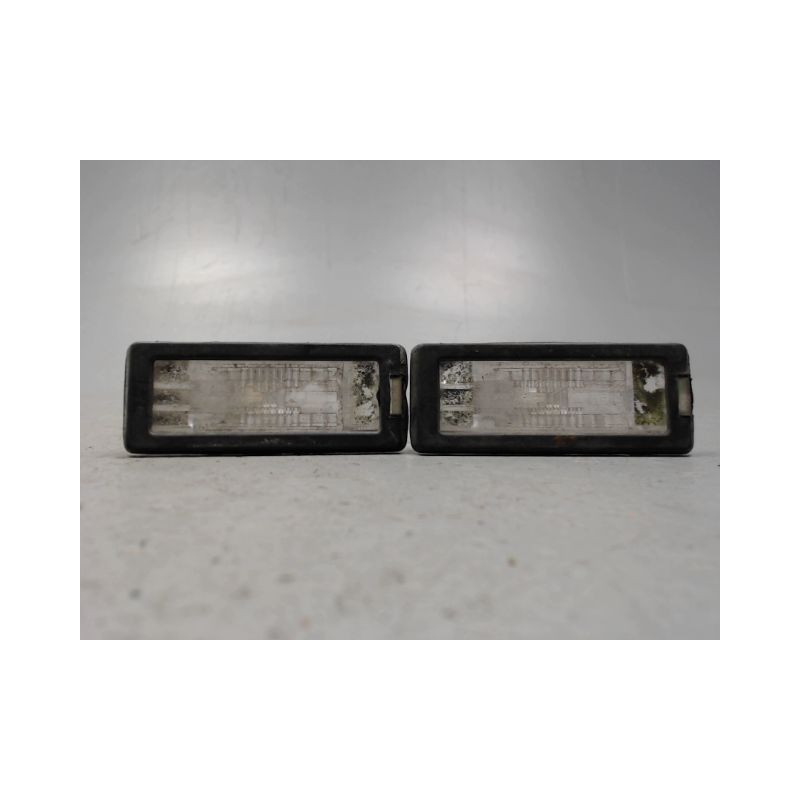 ECLAIREUR PLAQUE DE POLICE RENAULT MEGANE