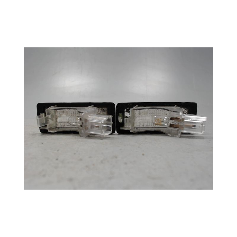 ECLAIREUR PLAQUE DE POLICE RENAULT MEGANE