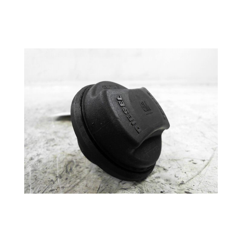 BOUCHON RESERVOIR A CARBURANT OPEL CORSA 03-06