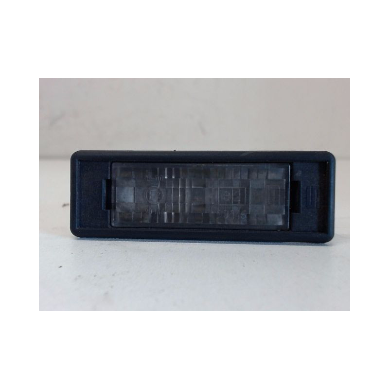 ECLAIREUR PLAQUE DE POLICE GAUCHE PEUGEOT 306 94-97