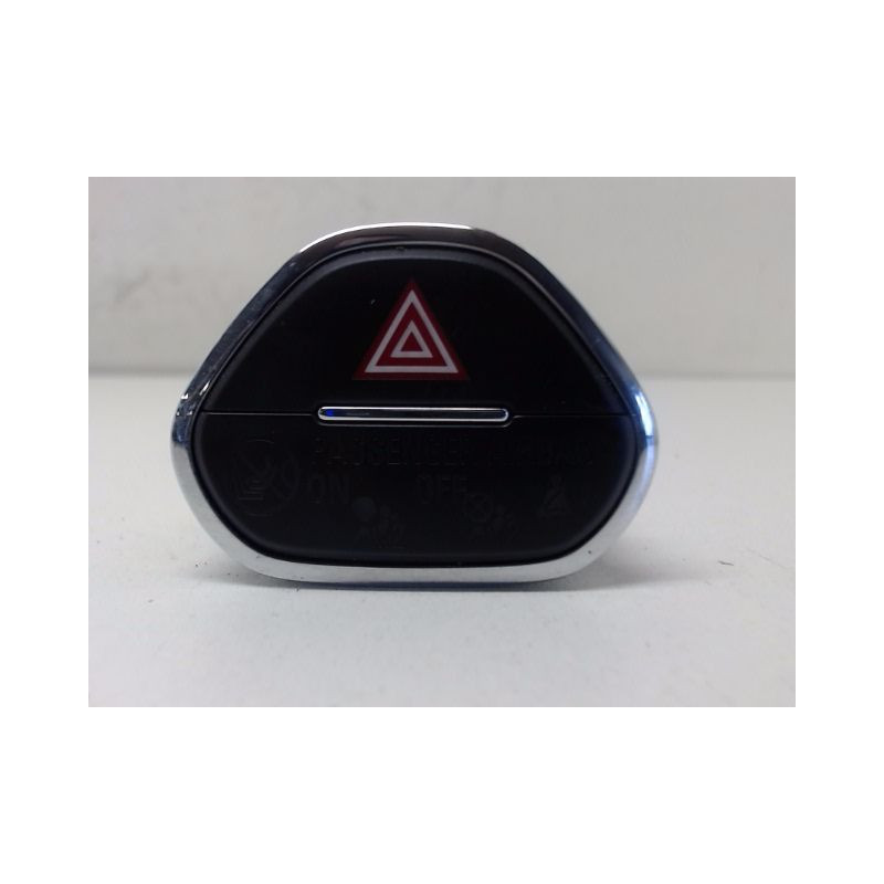 BOUTON DE WARNING OPEL CORSA